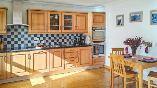 Iekārtas, 2 Bed in Reef oc-r30133 in Timsgearraidh