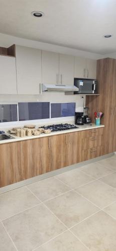 CASA NUEVA al Sur de Pachuca para descansar o trabajar sin ruido, con alberca in Mineral Del Oro
