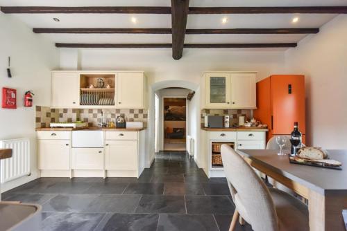 Iekārtas, 2 Bed in Ashbourne oc-dcbob in Hognaston