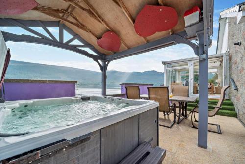 Зручності, 4 Bed in Lochgoilhead oc-j30107 in Carrick