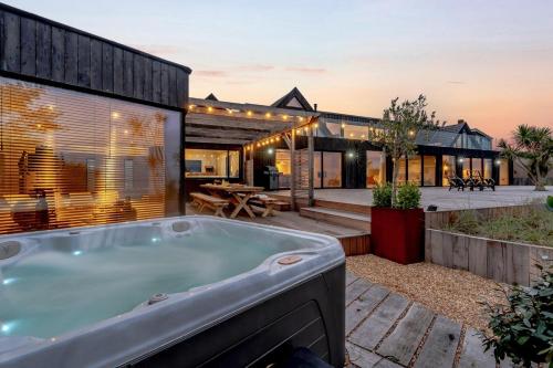 Instalaciones, 5 Bed in Bexhill-on-Sea oc-c32704 in Bexhill