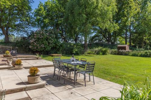Iekārtas, 2 Bed in Kettlestone oc-t32268 in Kettlestone