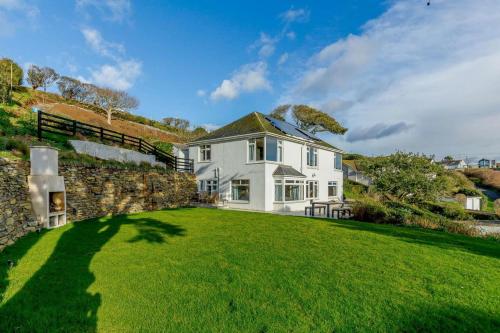 Facilities, 4 Bed in Mawgan Porth oc-d26830 in Trenance