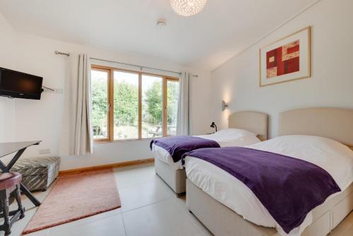 Iekārtas, 2 Bed in Stelling Minnis oc-ek715 in Elmsteda