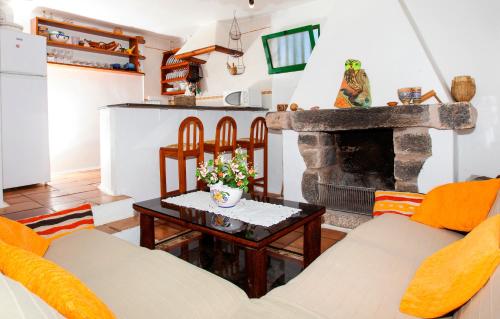 Fasiliti, Casa Tinasoria in La Asomada