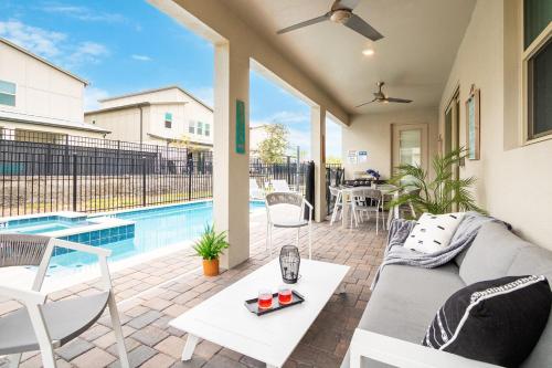475 Strand Dr in Melbourne Beach, USA