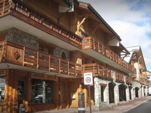 Appartement lumineux proche remontées - 4 pers. - FR-1-180-669 (Appartement lumineux proche remontees - 4 pers. - FR-1-180-669) in 梅里贝勒