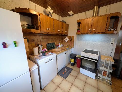 Maison de Charme à Venisey - Calme et Animaux Admis - FR-1-583-515 (Maison de Charme a Venisey - Calme et Animaux Admis - FR-1-583-515) in Bourbevelle