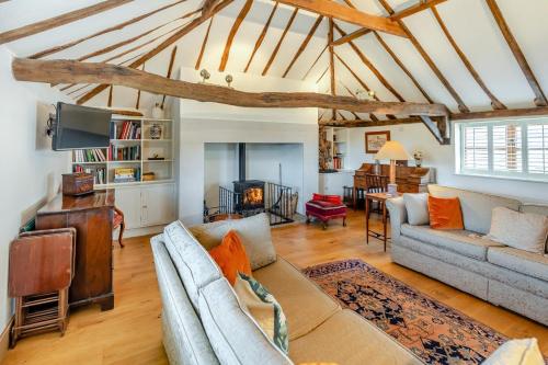 Iekārtas, 2 Bed in Hellingly oc-b29393 in Cowbeech