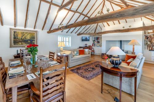 Iekārtas, 2 Bed in Hellingly oc-b29393 in Cowbeech