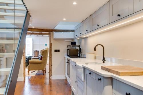 บริการและสิ่งอำนวยความสะดวก, 3 Bed in Arundel oc-bt007 in อรุนเดล