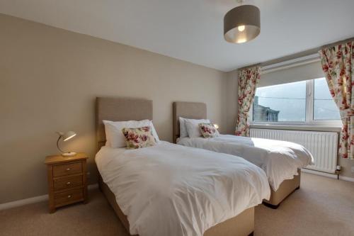 Iekārtas, 2 Bed in Gunnerside oc-ds945 in Ganersaida