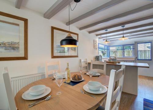 Iekārtas, 3 Bed in Nr St. Keverne oc-tremen in Porthallow