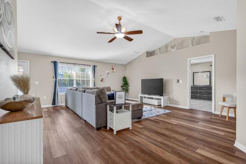 Comfortable 3BR for Families Near Blackwater in 佛羅里達州米爾頓 (FL)