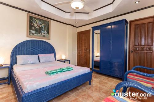 1 queen bed