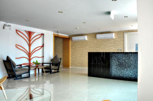 Lobby, Amazon Residence Unit B1-217 near ALANGKARN