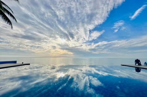 Manzara, Reboot Retreat in Tha Sala