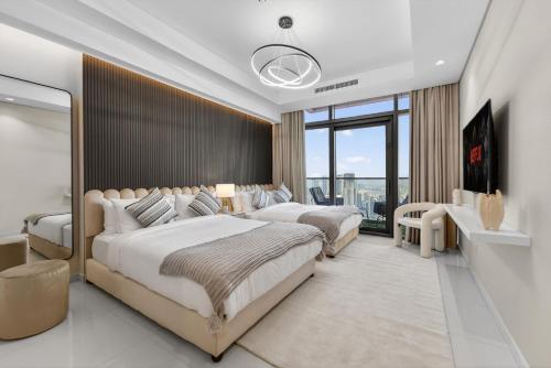 55th Floor 2BR with Burj View & Infinity Pool - image 13