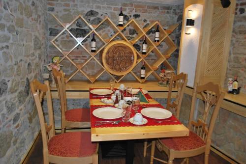 Hotel Vila Sigal Korce - image 14