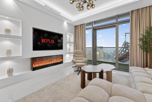 55th Floor 2BR with Burj View & Infinity Pool - image 14
