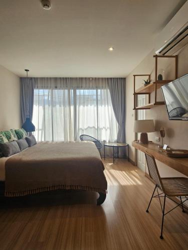 room detail thumbnail 0