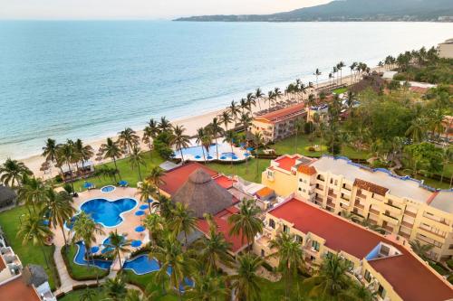 Grand Decameron Complex Bucerias, A Trademark All-Inclusive Resort, Бусериас (фото 6)