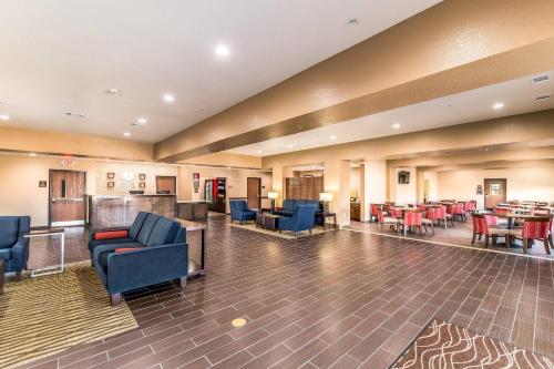 Comfort Suites Grand Prairie - Arlington North - image 36
