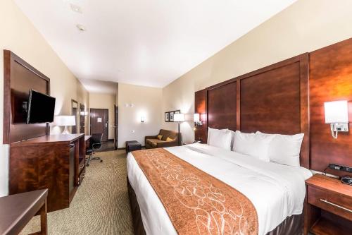 Comfort Suites Grand Prairie - Arlington North in Grand Prairie, USA