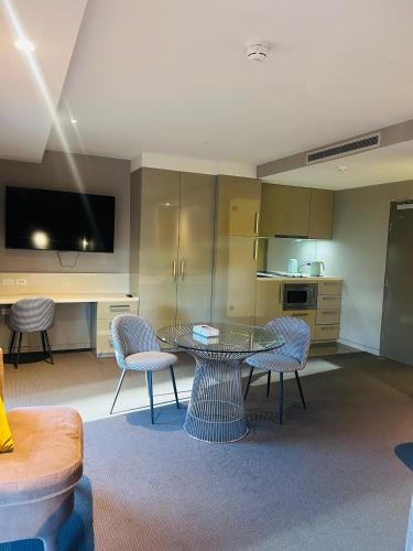 Minton Apartments in St. Kilda Road