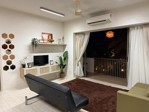 By The Sea Batu Ferringghi Luxury Holiday Suite photo 3