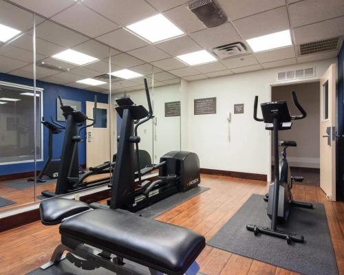 Comfort Suites Central / I-44 - image 30