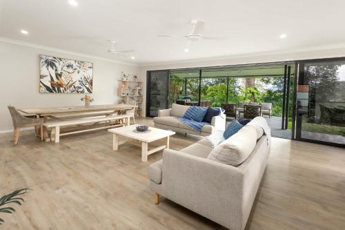 Rainforest Escape with Pool & Mountain Views in Caravonica