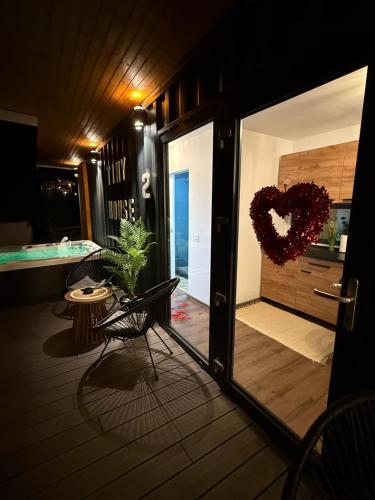 Tiny House by the forest “2” in Cetea