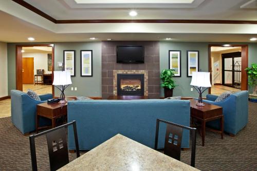 Food and beverages, Holiday Inn Express & Suites Ripley By IHG in Ripley (WV)