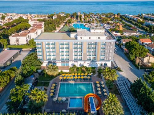 The Gap Hotel Kuşadası – khách sạn tại Boyalik Yolu Area