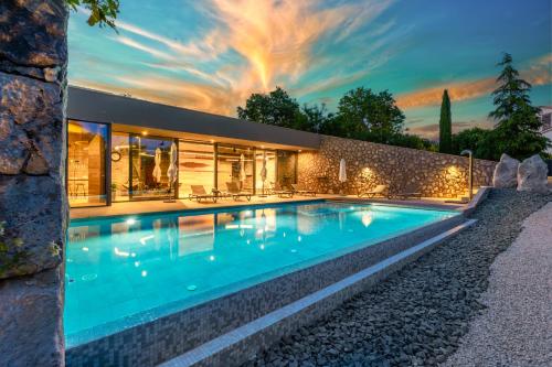 Luxury Jerini Estate – khách sạn tại Nenadići