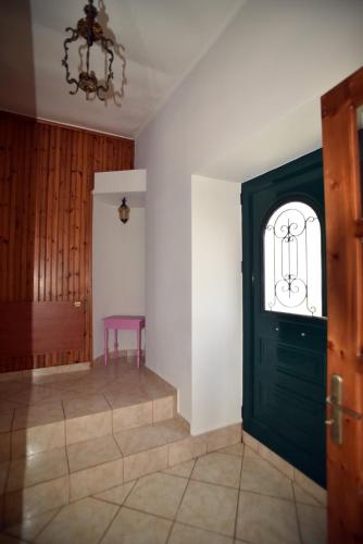 Samos Old Village House - 3 BR Maisonette by MPS in Kolona