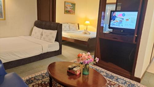 Manhattan suite times square kl - image 6