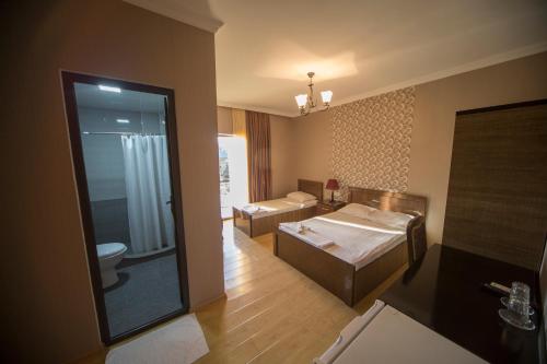 Hotel Nikala in 茨卡爾圖博