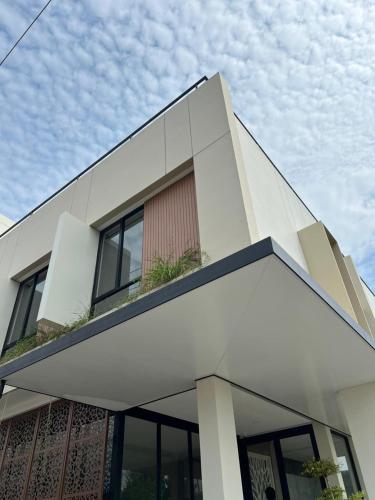 Pavo Guest House - Padang