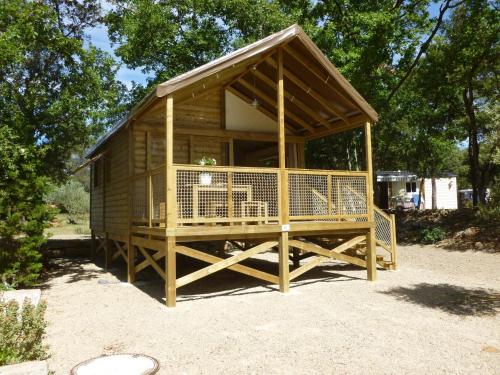 Camping Le Relais de la bresque in Sillans La Cascade ciems