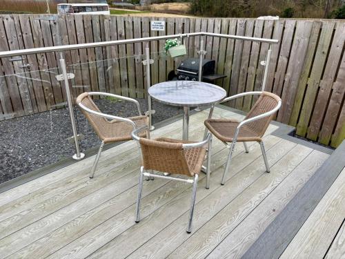 Oprema, The Midi Pod in Clarach