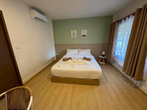 Tree Space Lanta Pool Stay Quiet & Near Beach in Klong Tob Beach