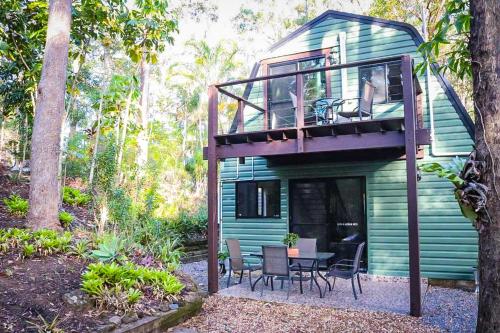 GREEN TREES CHALET Australia Zoo close by - Peachester