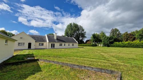 Garden, Welcome to Lakeland Fishery! in Rooskey