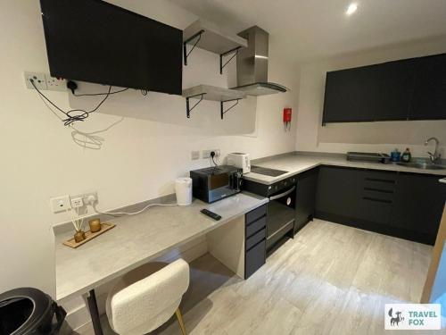 廚房, Dojo House in 倫頓