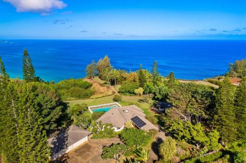 North Shore Kauai Retreat with Epic Views & Private Pool - Secret Beach Overlook in Kalihiwai (HI)