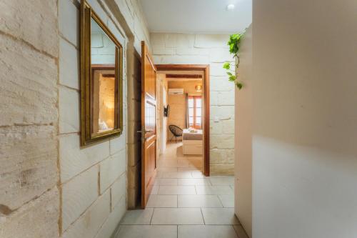 Suite 3 at Palazzo Seraphim Boutique living in St Julians, St Julian's (foto 3)