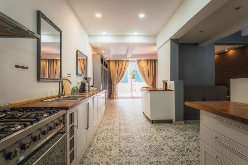 Suite 4 at Palazzo Seraphim Boutique living in St Julians 3