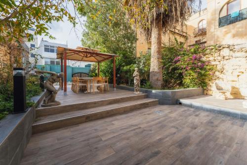 Suite 4 at Palazzo Seraphim Boutique living in St Julians 5